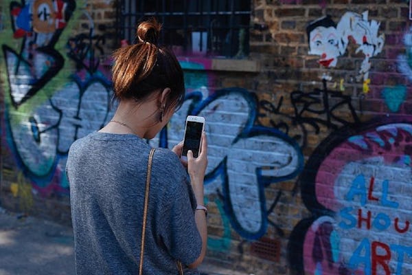 London street art self-guided audio tour using an app