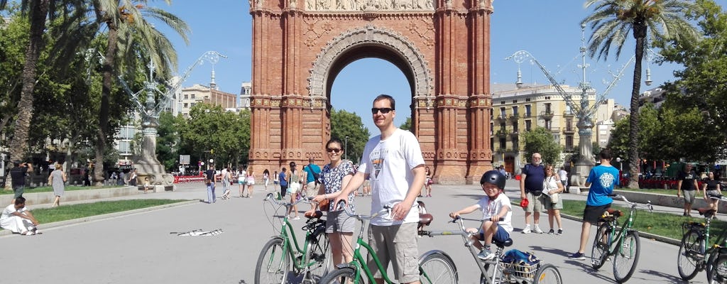 Familie fietstocht door Barcelona