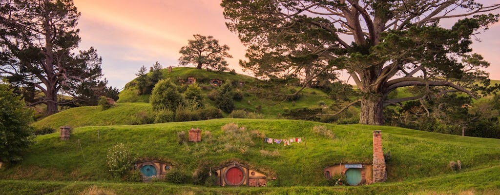 Expérience de la Terre du Milieu - plateau de tournage Hobbiton et vallée géothermique de Te Puia