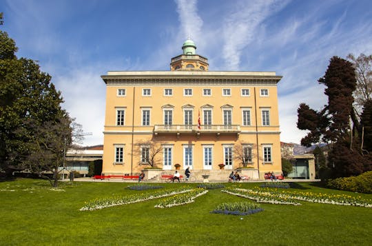 Visita guiada privada exclusiva por la historia de Lugano con un local