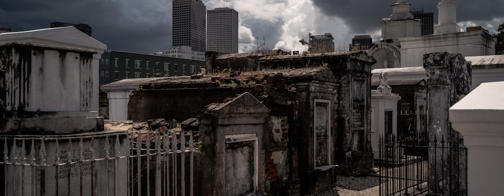 Stadsbusrondleiding door de spookachtige begraafplaats van New Orleans