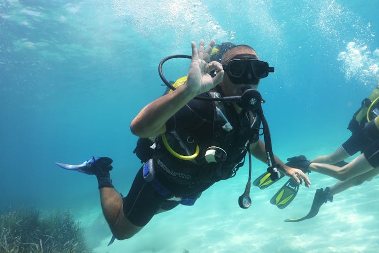 Discover Scuba Diving in Majorca with Skualo Water Sports