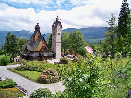 Full-day Giant Mountains, Karpacz and Palaces Valley private tour