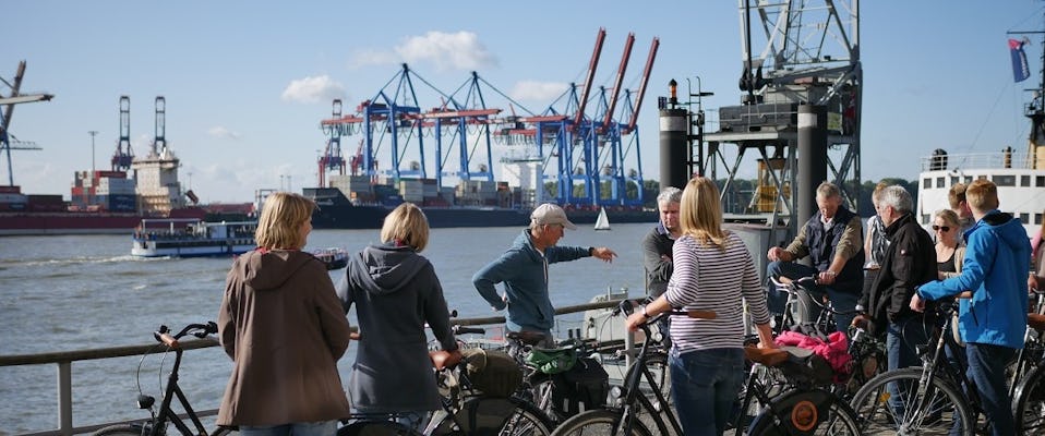 Private guided bike tour along river Elbe in Hamburg
