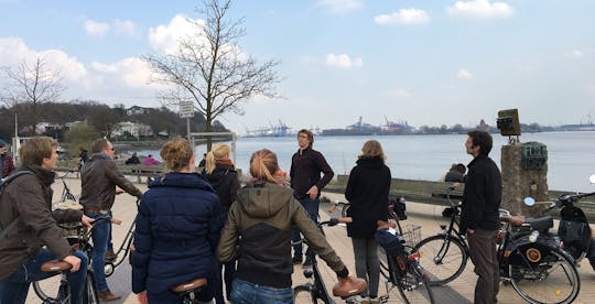 Passeio privado de bicicleta com guia HafenCity Hamburgo