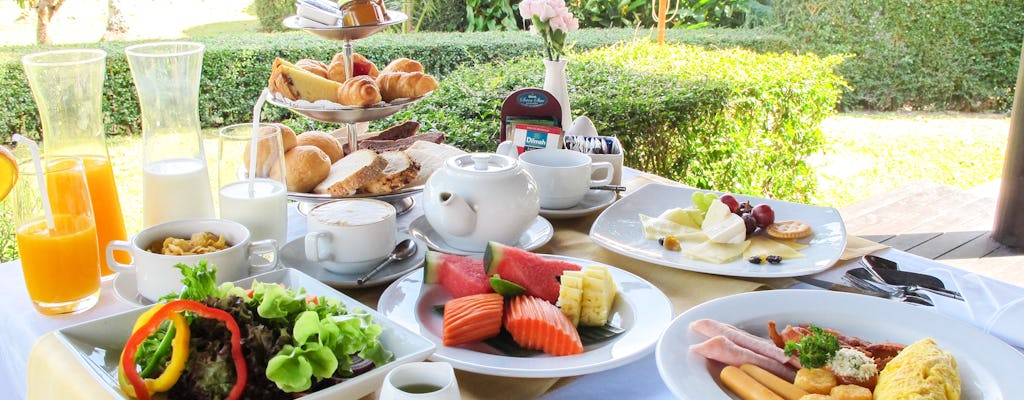 En Villa Petit-déjeuner pour couple