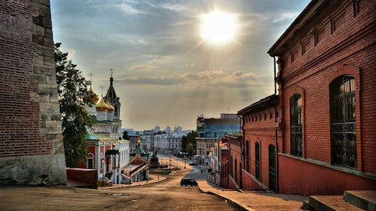 Geheimen van de Rozhdestvenskaya-straat: zelfgeleide zoektocht in Nizhny Novgorod