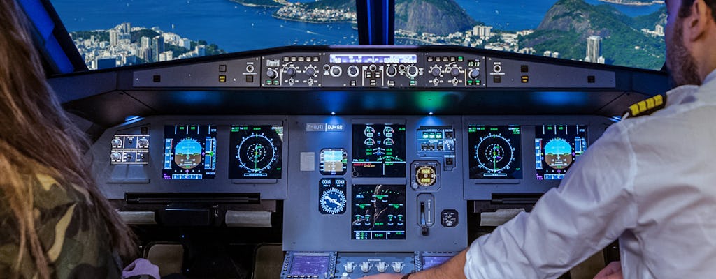 Airplane flight simulator experience in Lyon
