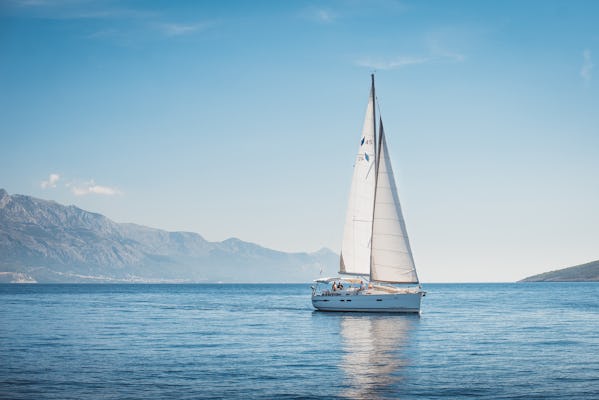 Experiência de barco à vela San Nicolò no Lago de Garda