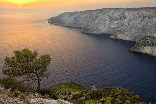 Dîner au coucher du soleil à Kampi
