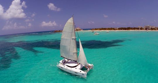 Catamaran tour to Isla Mujeres from Cancún or Playa del Carmen