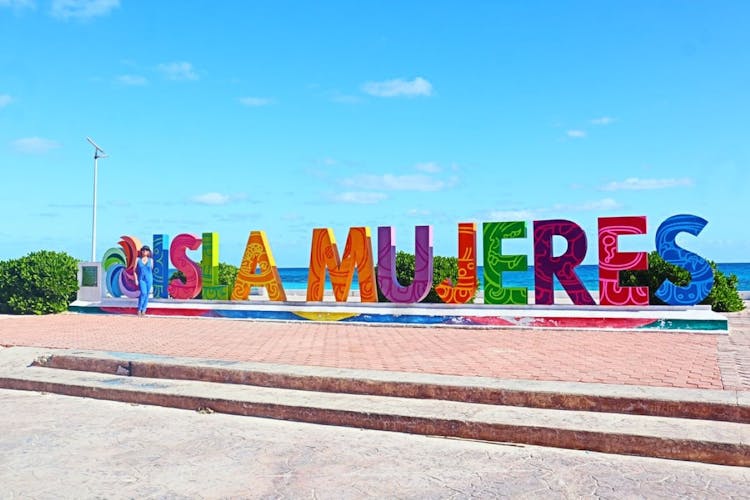 Catamaran tour to Isla Mujeres from Cancún, Playa del Carmen or Tulum