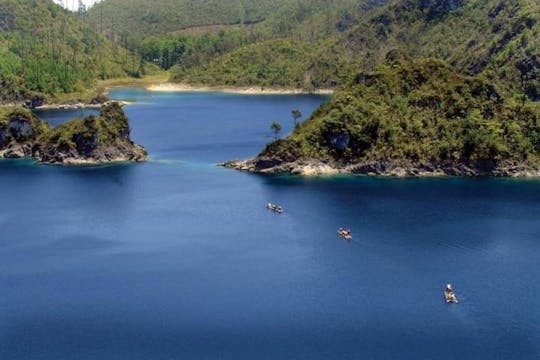 Excursão aos lagos Montebello e Cachoeiras Chiflon sem guia