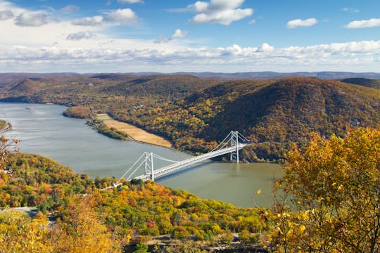 Private Hudson Valley fall foliage helicopter charter from Manhattan (4-5 People)