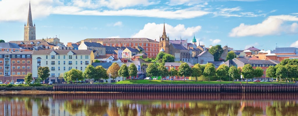 Podziwiaj najważniejsze atrakcje Derry lub Londonderry podczas samodzielnej wycieczki audio