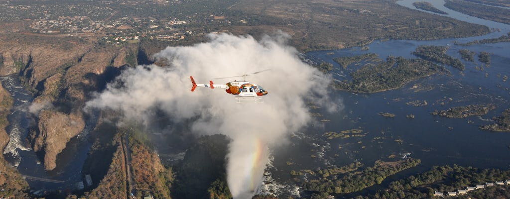 Voo de helicóptero de 12 minutos nas Cataratas Vitória do lado do Zimbábue