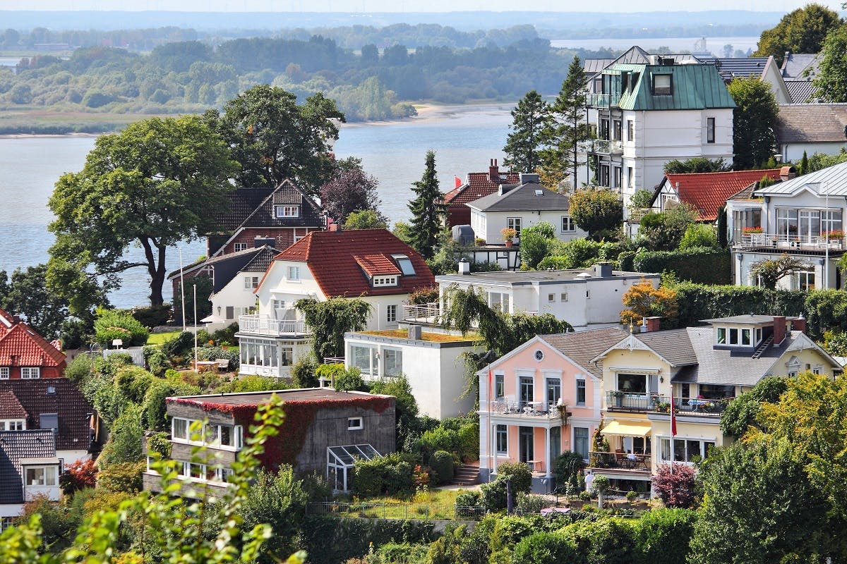 Blankenese private and guided walking tour Musement