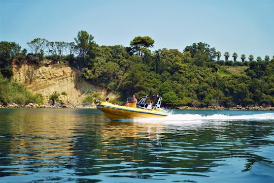 Privé-Tour met de Speedboot langs het Westen van de Peloponnesos