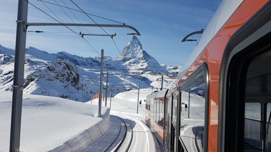 Visita guiada privada ao vilarejo alpino de Zermatt e ao Monte Gornergrat saindo de Berna