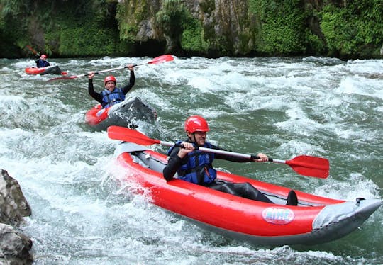 Kayak abierto en el río Noguera Pallaresa