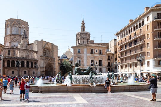Valencia Panoramic Tour with Guided Walk or Free Time
