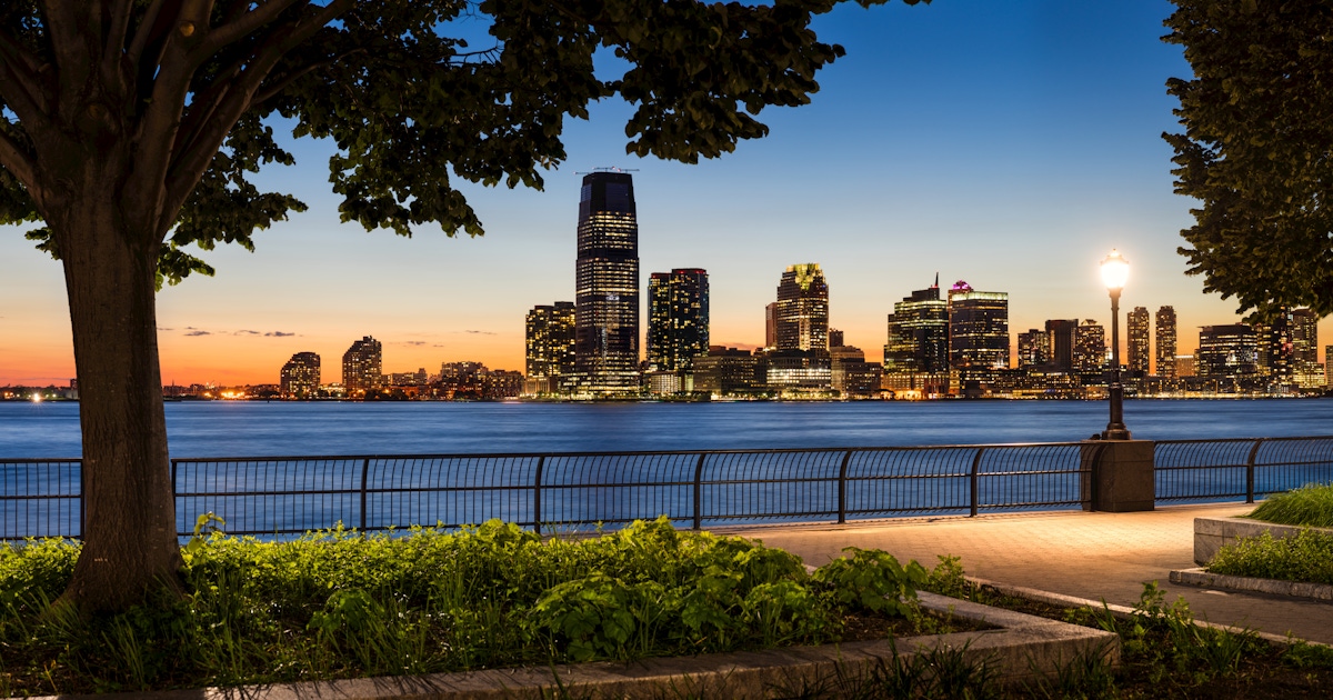 Jersey City: What to Do, What to Book, and How to Plan It (Tips + FAQ) Jersey City: What to Do, What to Book, and How to Plan It (Tips + FAQ)