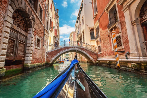 Tour a piedi e giro in gondola a Venezia