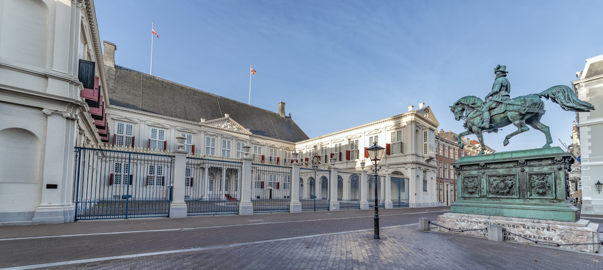 Noordeinde Palace Guided Tours musement