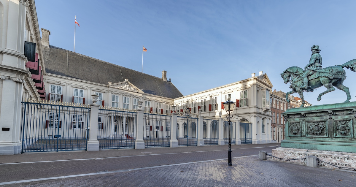 Noordeinde Palace Guided Tours