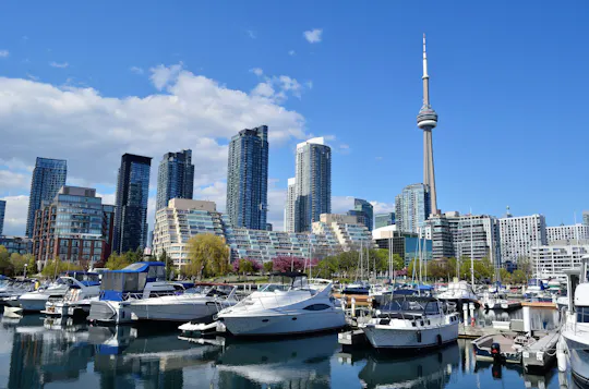 Visita privada a pie por los 10 lugares más importantes de Toronto con guía local