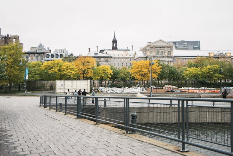 Montreal must-sees and hidden gems private walking tour