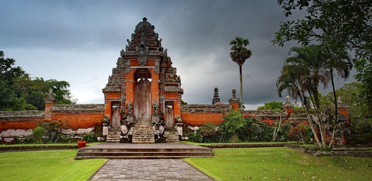 Customizable full-day tour of Bali with private driver