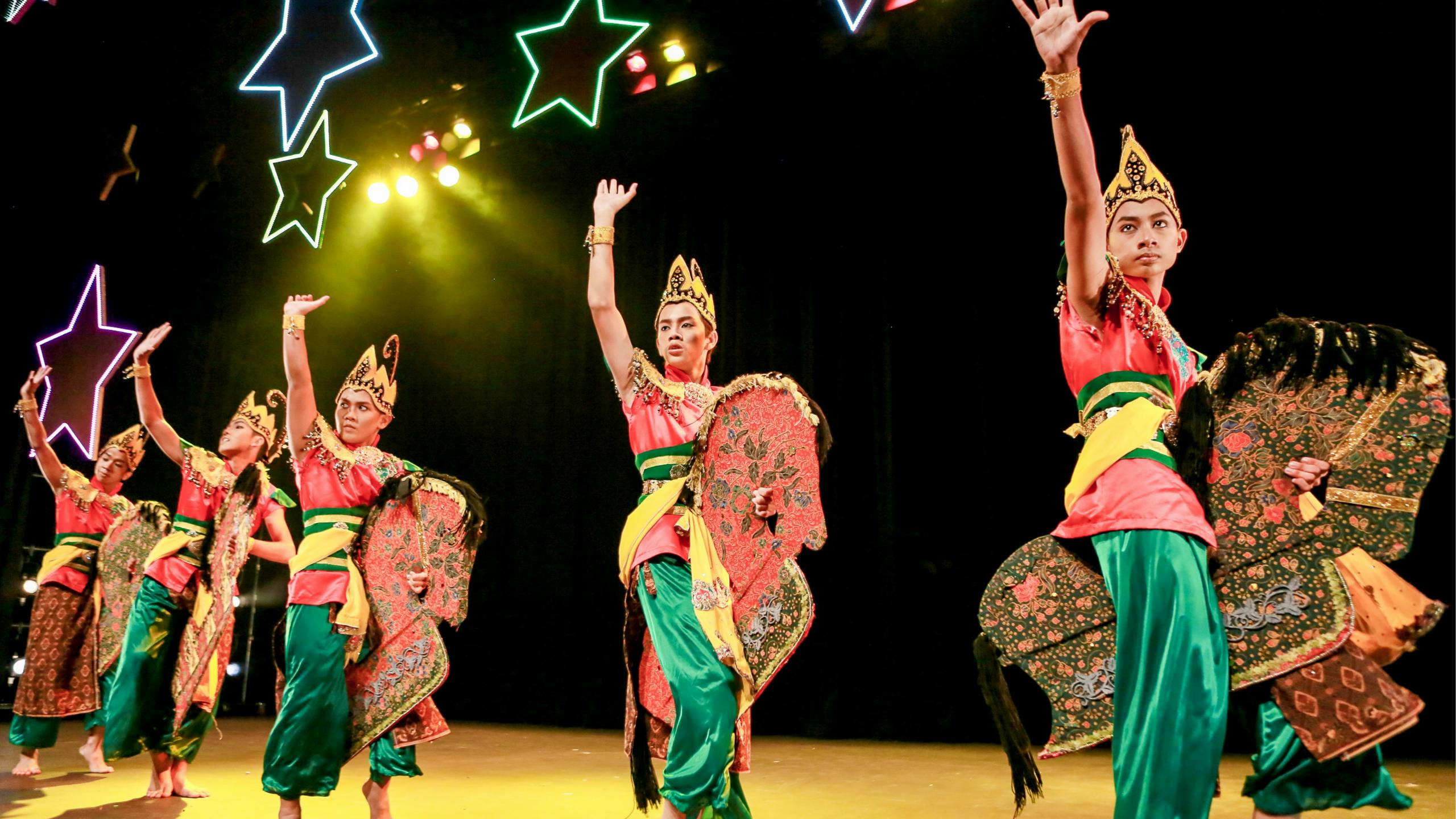 Malaysian culture dance with buffet dinner and Chinatown visit | musement