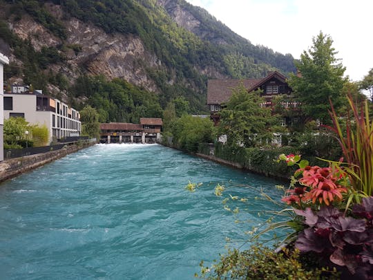 Tour pela cidade de Interlaken e ascensão do Harder de Berna