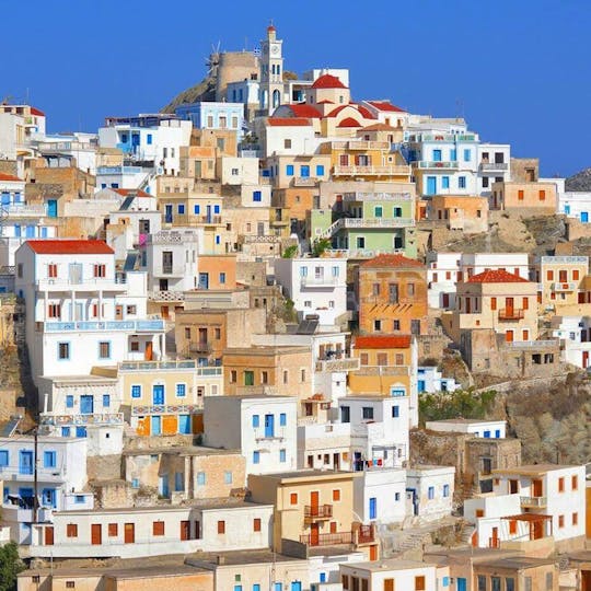 Paseo en barco por la costa este de Karpathos y visita al pueblo de Olympos