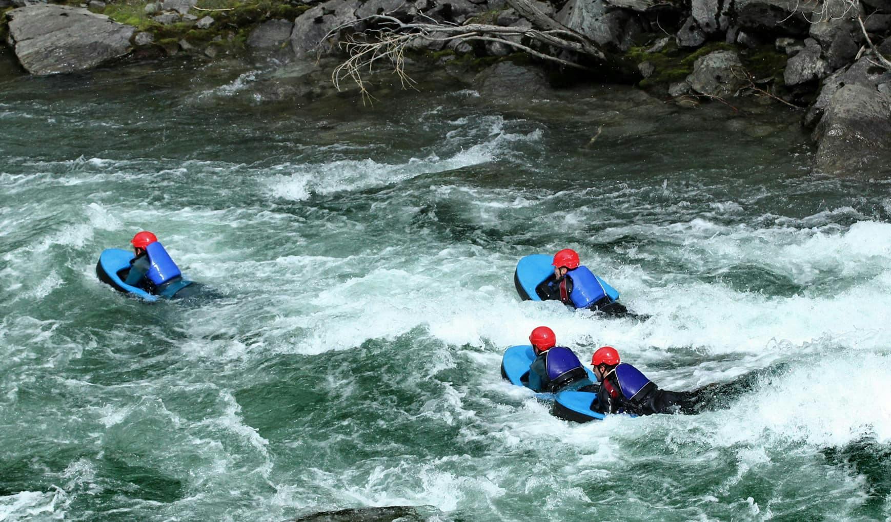 Planche à voile sur la rivière Noguera Pallaresa