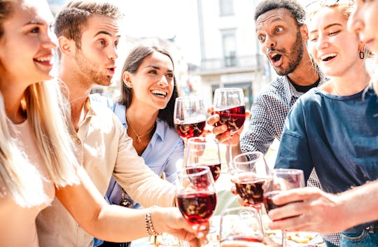 Dégustation de plats et de vins typiques à Naples