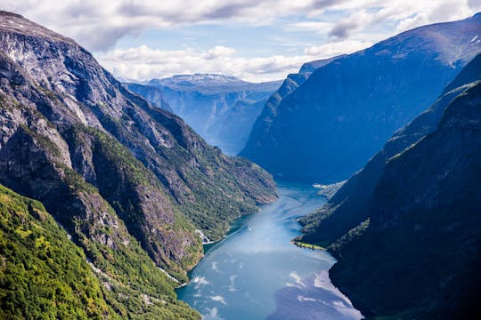 Self-guided trip From Oslo to Bergen with the Flåm railway and Sognefjord