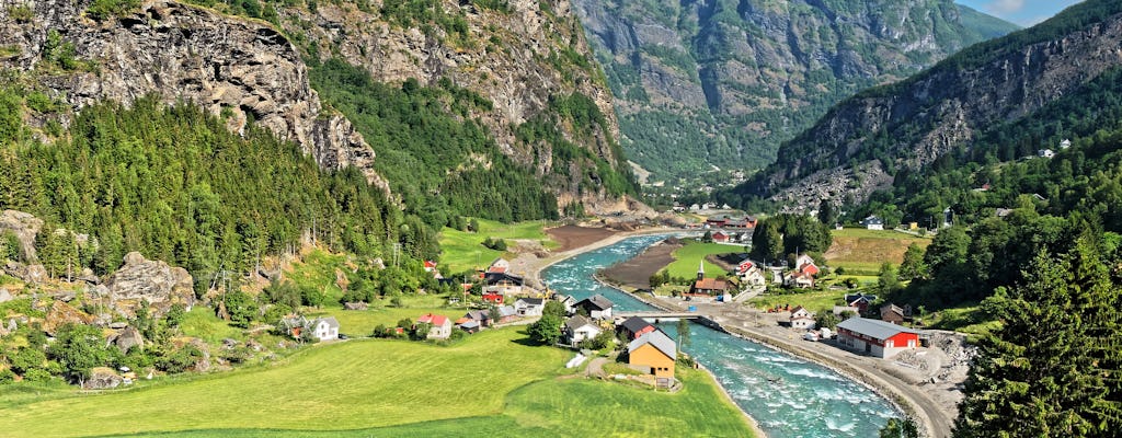 Self-guided round trip from Oslo to Sognefjord with the Flåm railway