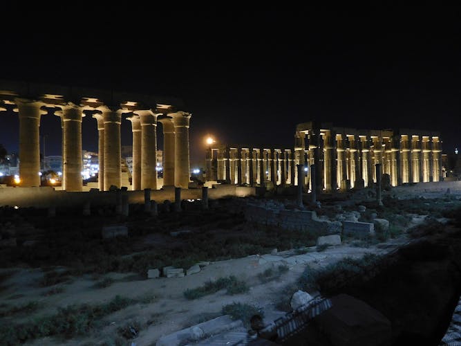 Walking tour with Luxor Temple by night