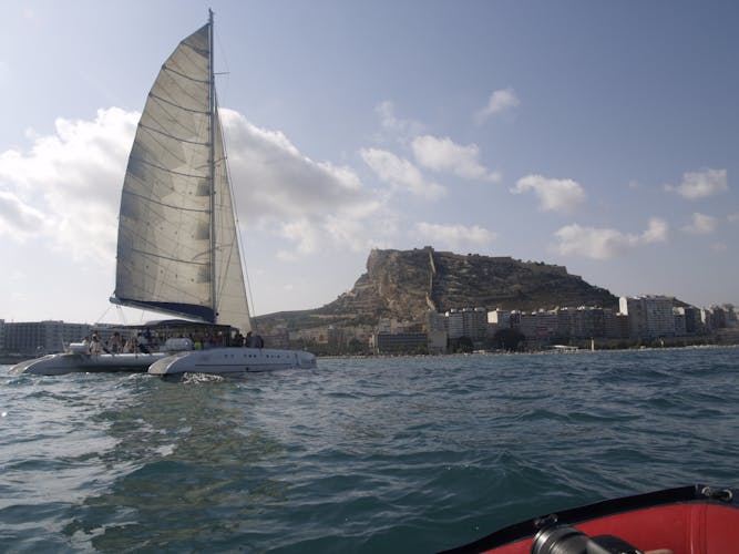 Sailing trip from Alicante with appetizers and live music