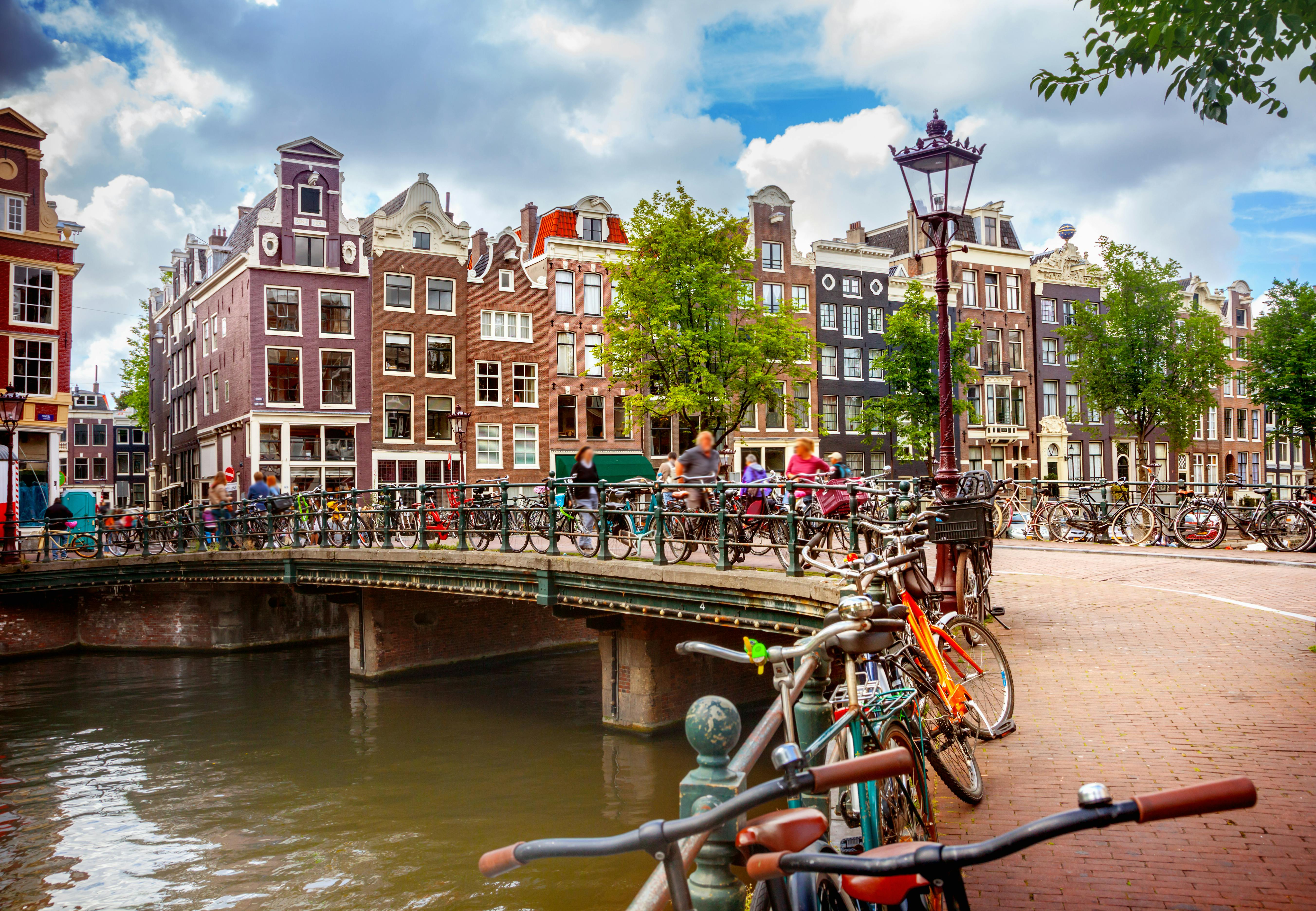 Aluguer de bicicletas de 48 horas em Amsterdã com mapa da cidade