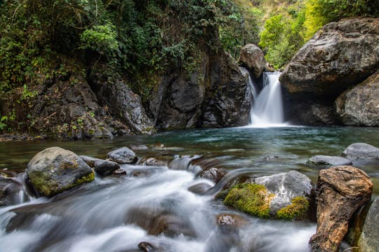 Intera giornata La Tombe d'Henri Mouhot e villaggi delle minoranze da Luang Prabang