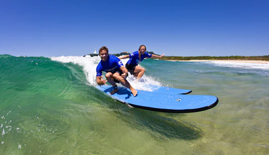 Beginner surf lesson at Byron Bay
