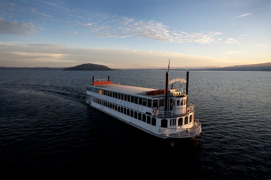 Croisière panoramique sur le café et le thé sur le lac Rotorua
