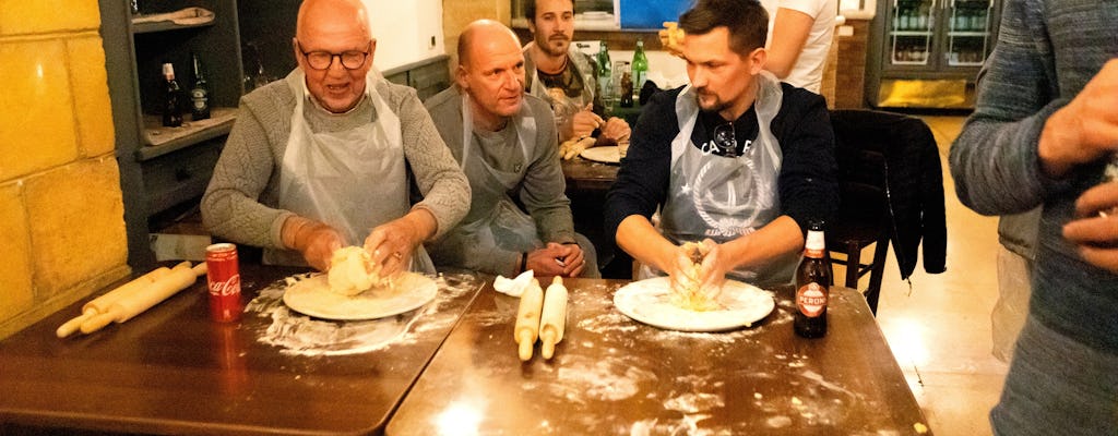 Aula de massa fresca e ravióli em Nápoles em restaurante autêntico