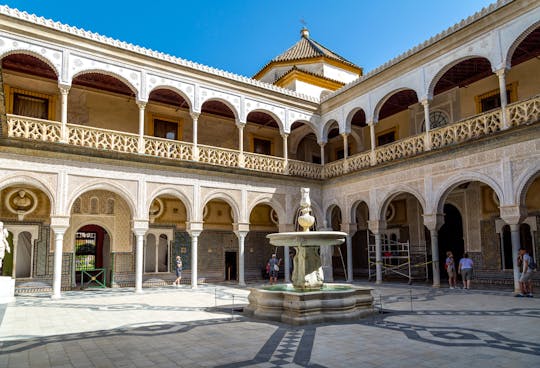 Seville Tour in Jewish Quarter with Casa Pilatos