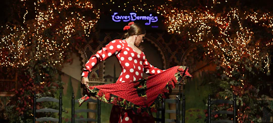 Tablao Torres Bermejas flamenco show and drink