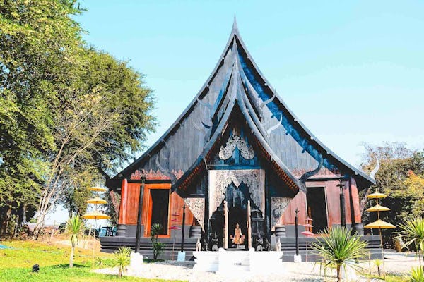 Visita guiada privada desde Chiang Mai a Chiang Rai y sus templos.