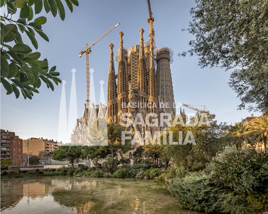 Visita Iconic Insiders en un grupo reducido a la Sagrada Familia con un guía local